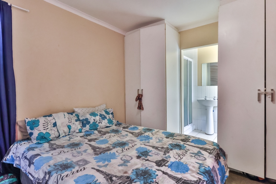 2 Bedroom Property for Sale in Wellington Central Western Cape